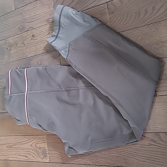 Lululemon Pace Queen 7/8 Running Leggings in Gray size 8 - Picture 10 of 10